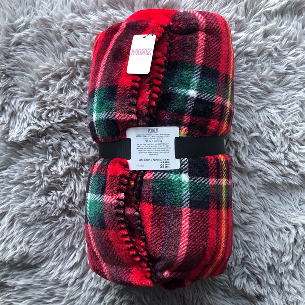 PINK Victoria Secret Plaid Cozy Blanket & Tote🎁 - Picture 6 of 8